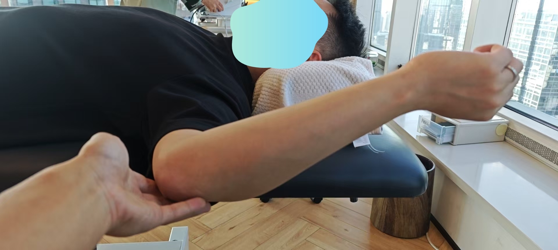 肩关节脱位  相同的损伤发生两次，内心恐惧可能是double，比如二次断叉、二次