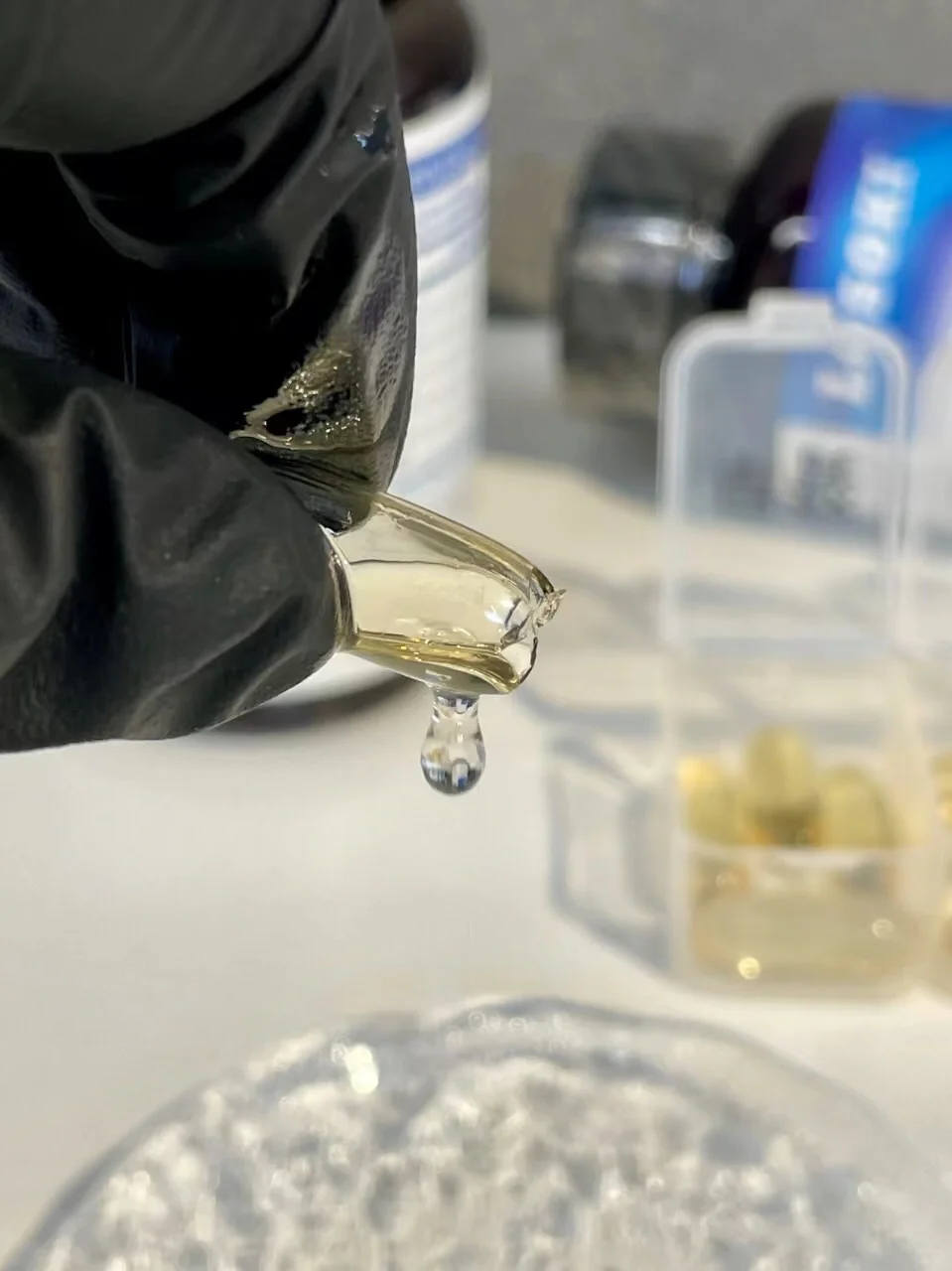 已经被恶心到了…