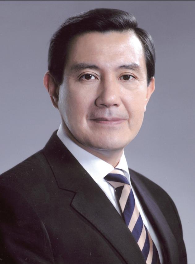 台湾某要员曾放话：满足三项条件即可自动回归，第一实行“一国两制”，第二将所有汉字