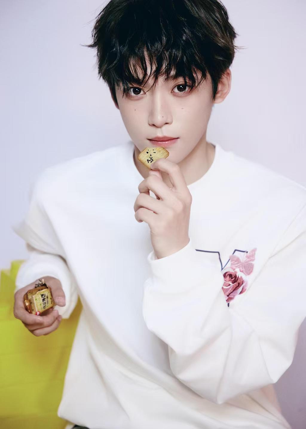 梓渝饼干上的emoji 梓渝小心思也太可爱了梓渝饼干上还有emoji ​​​