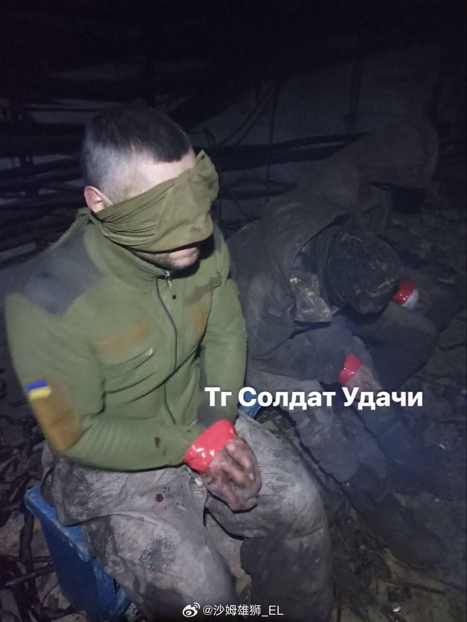 一些乌克兰士兵在阿瓦迪夫卡地区被俄军俘虏