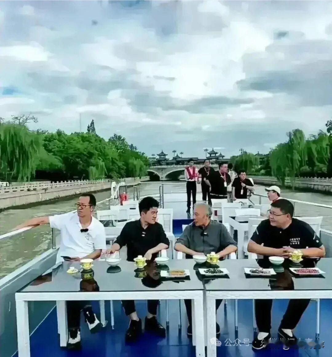 坐俞老师的内测，到底是不懂事，还是很懂事，反正有人一定看不惯。古语说，一日为师终