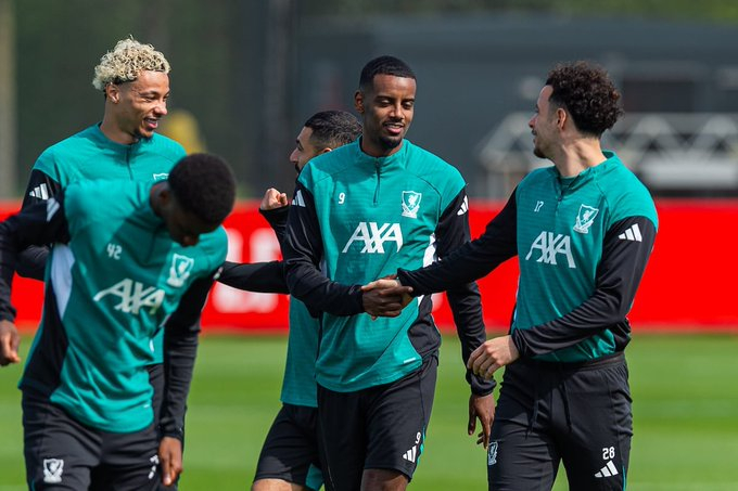 琼斯参加了训练