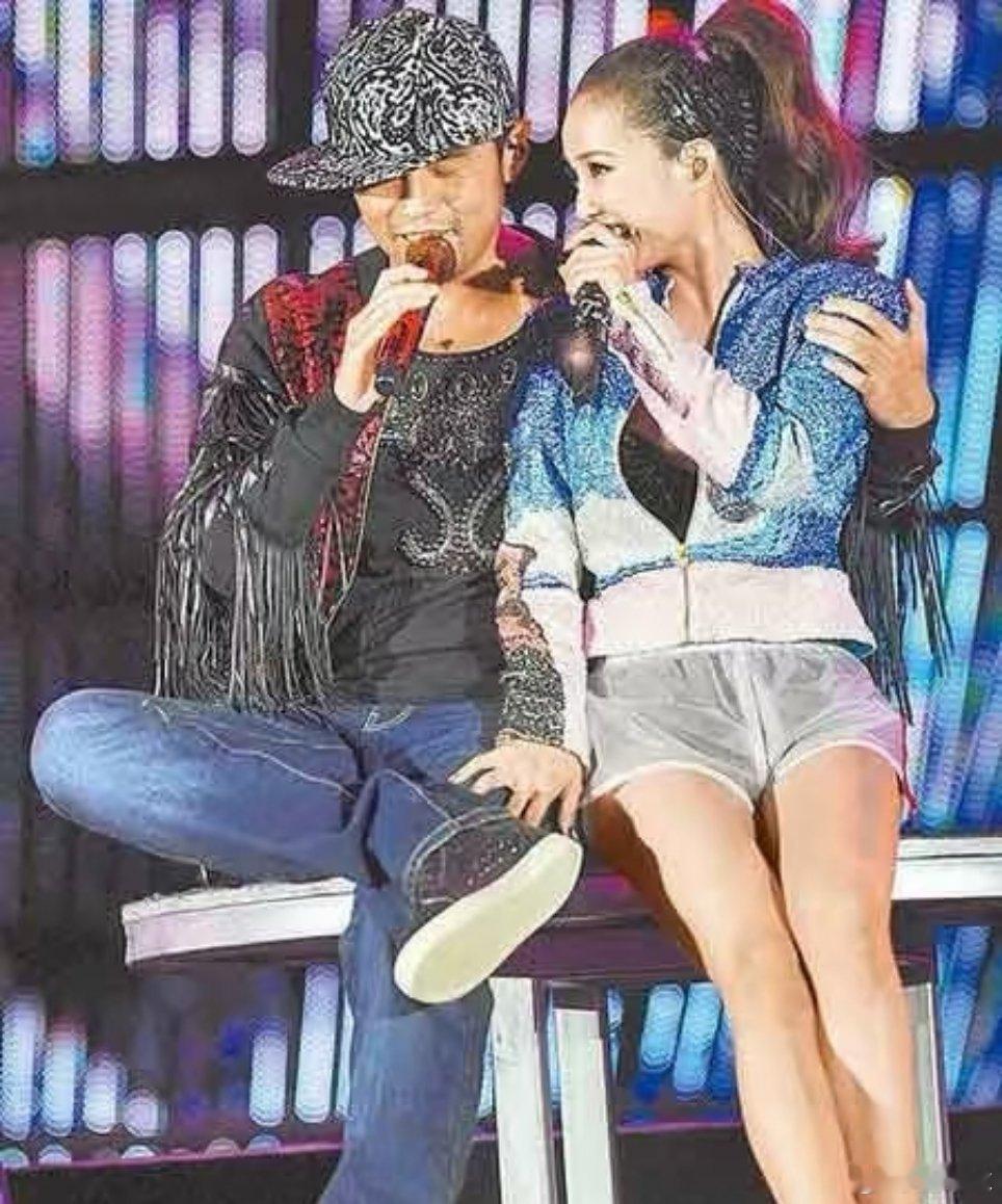 蔡依林 侯佩岑 田馥甄感觉周杰伦都爱而不得，都是优秀的前任。 