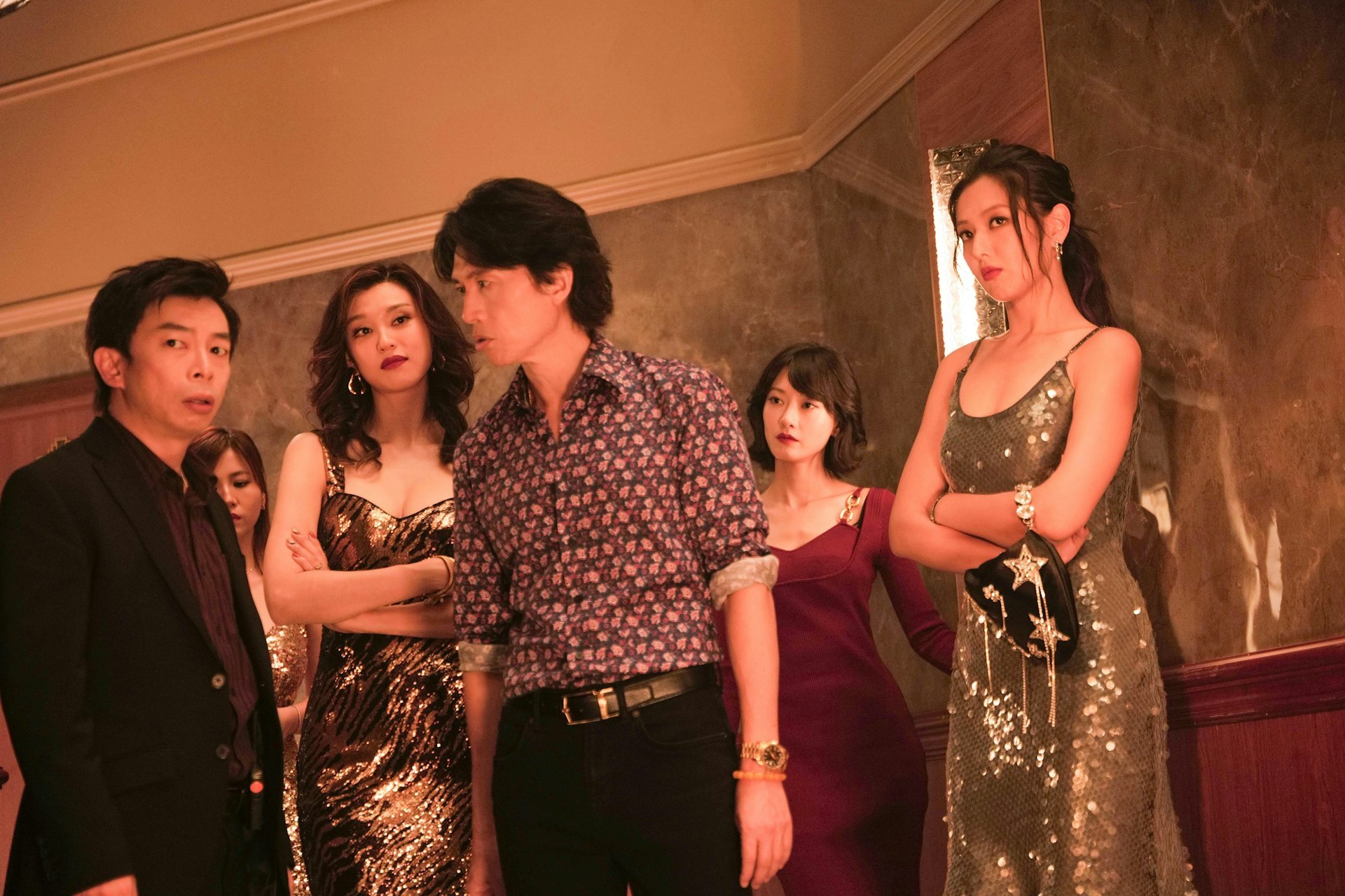 《夜王》导剪版，加推30分钟从未曝光吸睛片段。东日EJ Girls几位主将煲煲（