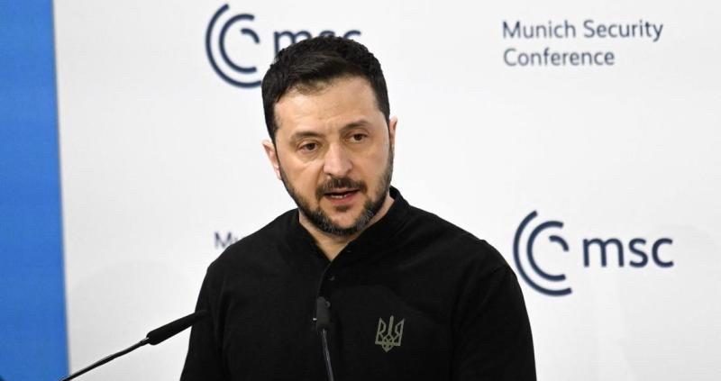 俄乌打了1451天。

每天晚上，导弹和无人机准时“上班”，对着乌克兰的城市一顿