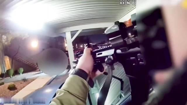 3岁男童遭警方枪杀现场画面😲

文明不是看你有多少高楼大厦，

文明不是看你有多少航空母舰，

文明