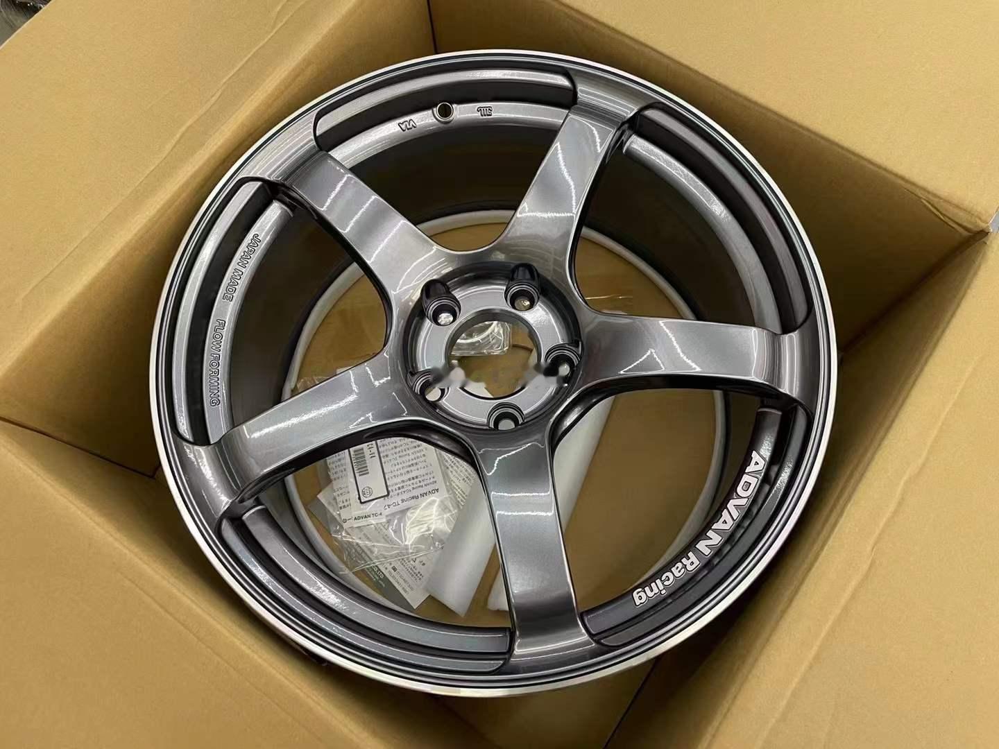 遇到想买的东西就买了吧！它只是换了一种方式在陪伴你，给你带来不一样的快乐全新日本