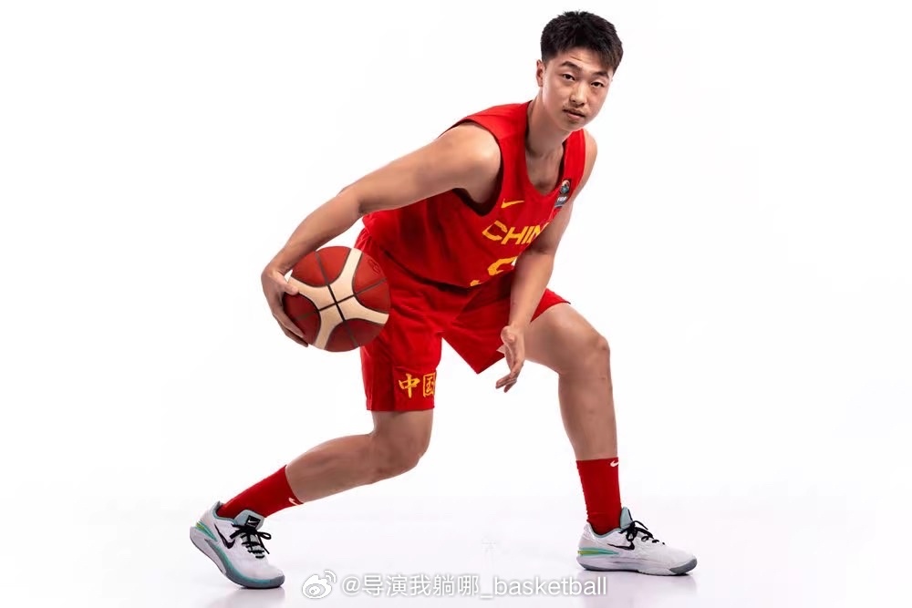 随着新赛季CBA的开打，处于禁赛期的黄秋实和张峻豪将继续寻求海外联赛打球的机会，
