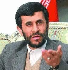 全网都被伊朗骗了！所有人都以为，内贾德三次参选总统被拒、被软禁，是因为他太能惹事