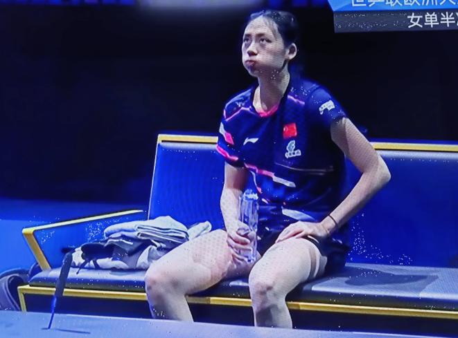 两场女单半决赛，如出一辙，似乎证明着一个道理，姜是老的辣！

陈熠、石洵瑶，作为