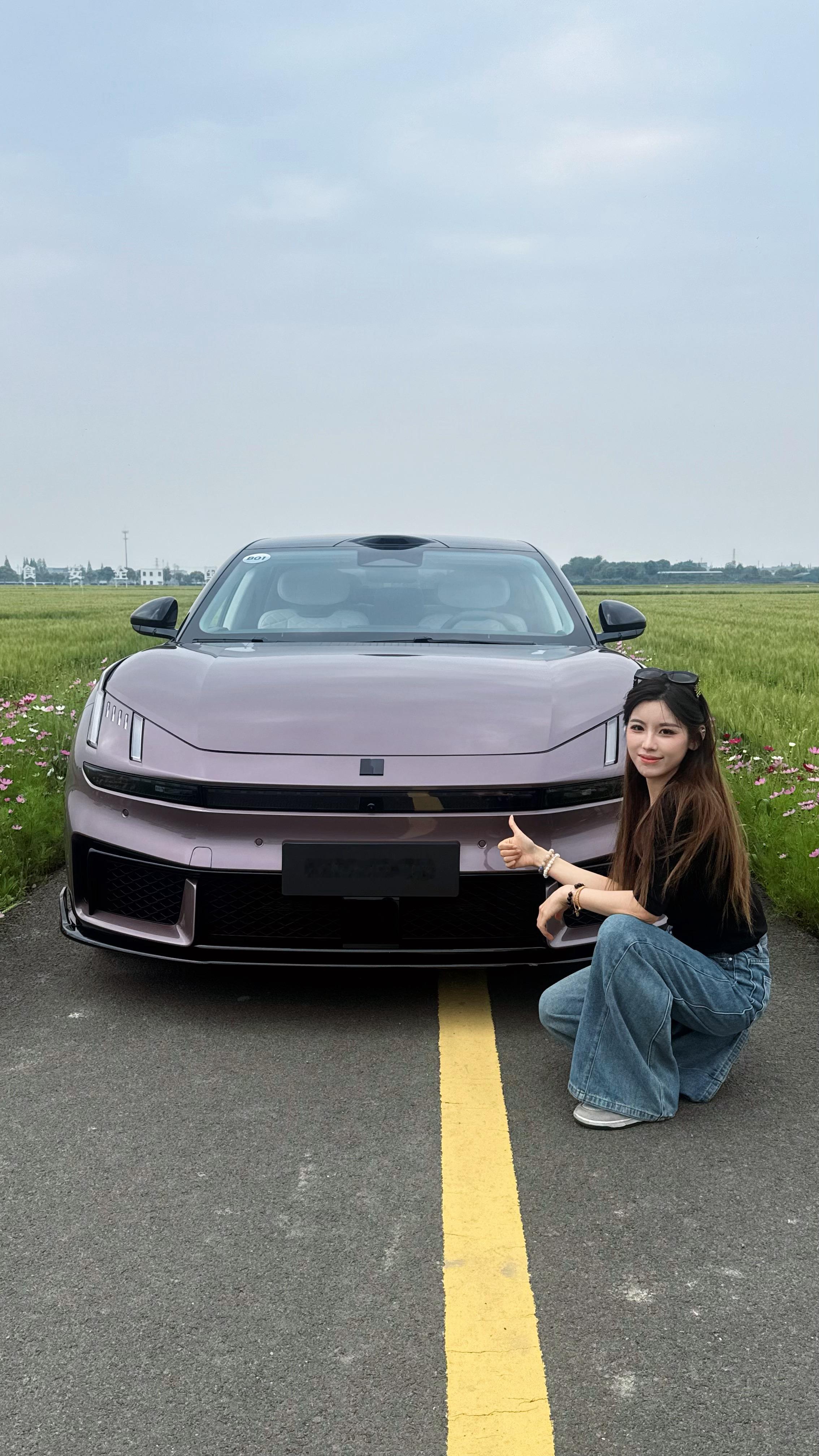 前两天去宁波试驾领克10，不得不说领克也太会用心了吧！酒店布置好细心，防晒、面膜