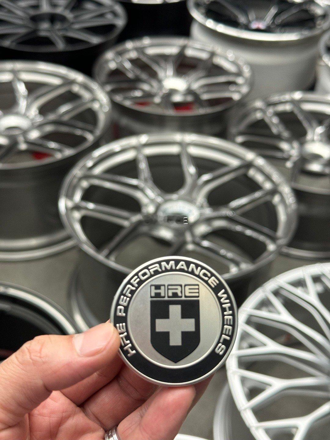 懂货的你上线了 美国🇺🇸进口HRE P101SC选配拉丝透明灰颜色 搭配HR