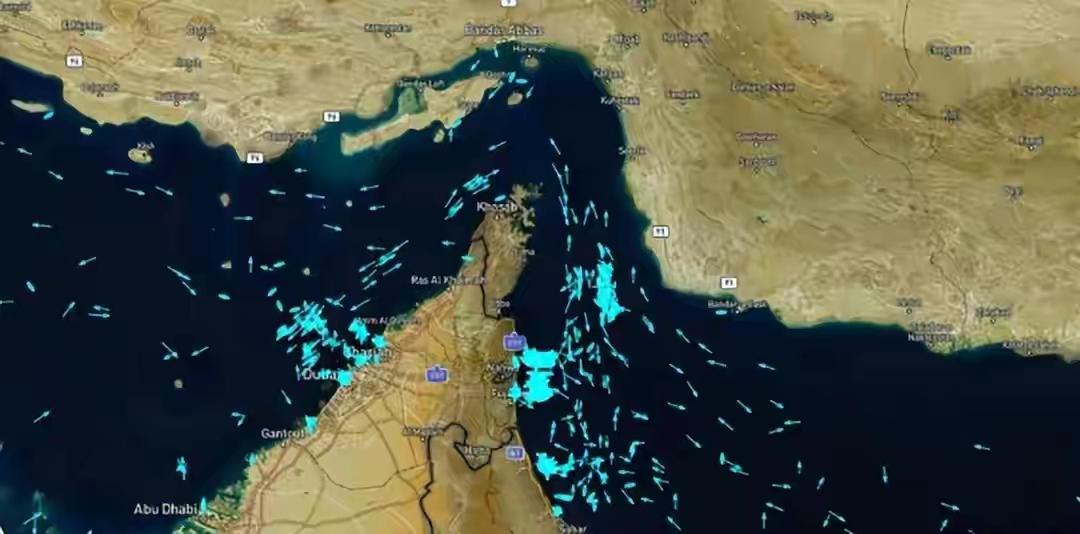 突发，美伊局势真是越来越刺激了！中东大战一拉开序幕，伊朗就火力全开。美国在中东的