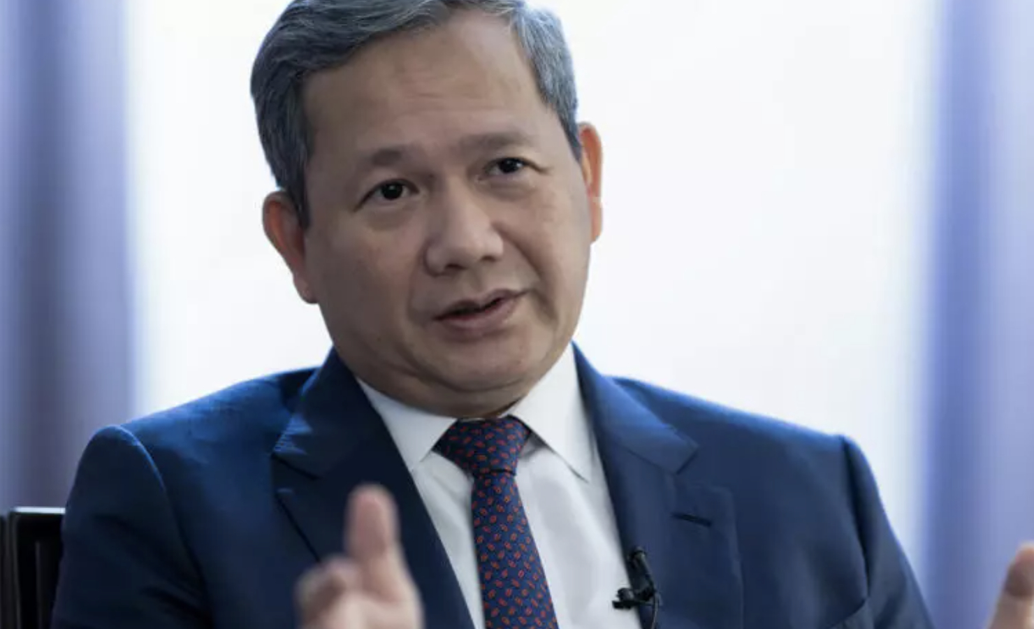 【#柬首相称将彻底铲除黑色经济#】#柬埔寨电诈清零期限仅剩两月#  当地时间25