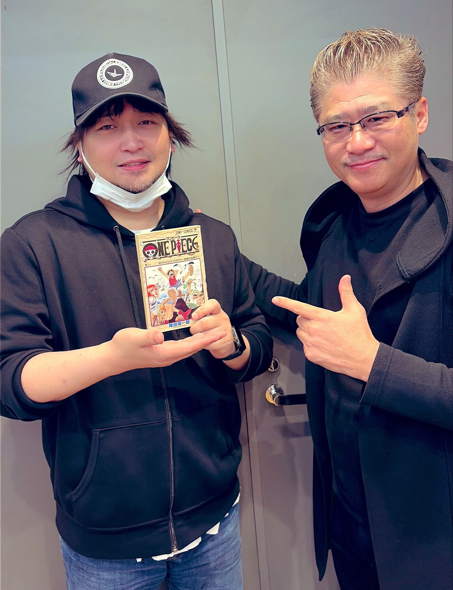 海尔丁、洛基两兄弟的声优小山刚志（右）、中村悠一（左）最新合照来啦！今晚动画两人