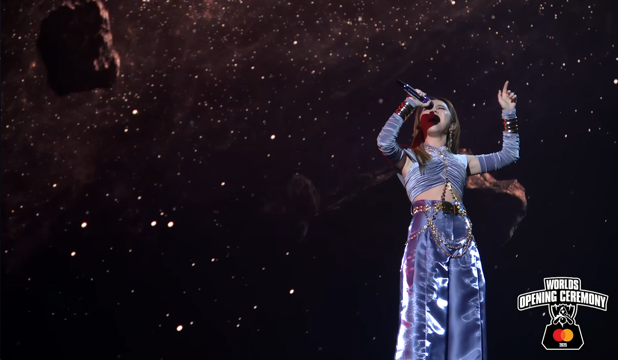 2025全球总决赛 邓紫棋这首歌不好听啊[无聊] ​​​