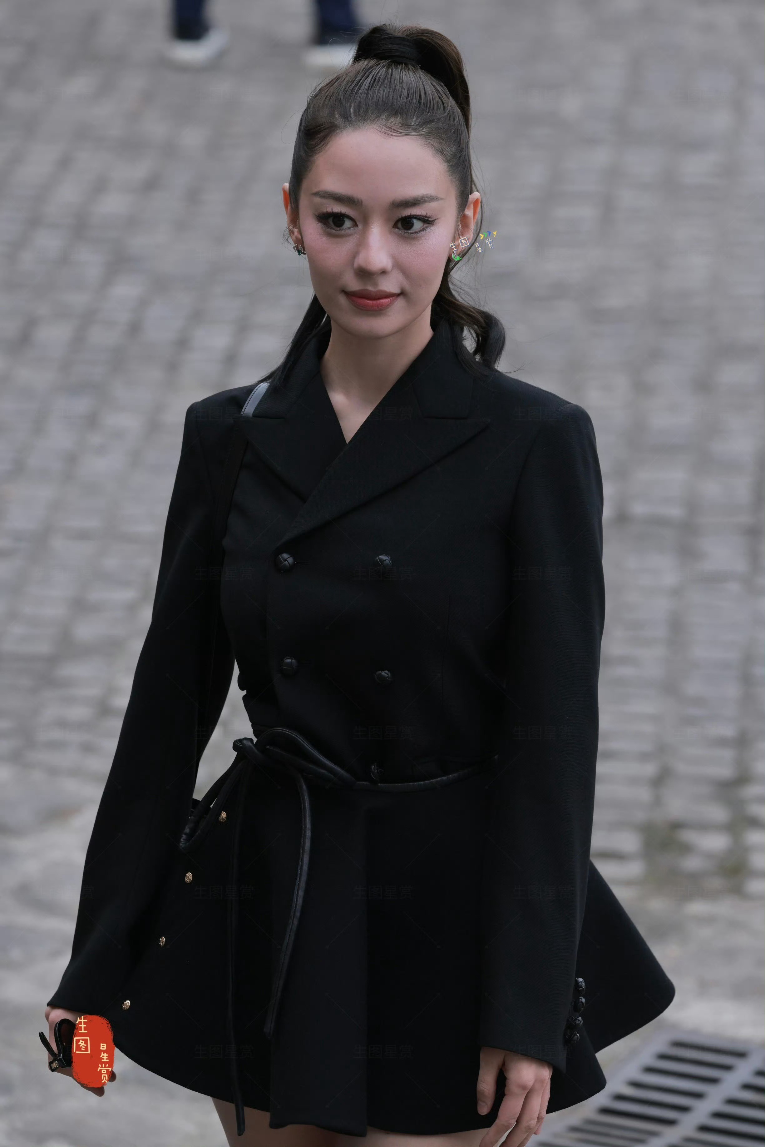 吉娜巴黎时装周 上下班生图 