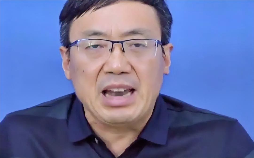 汤家凤8月11日大清早发文，沉痛地对上海王水牛事件中的“上当女孩”表示怒其不争！