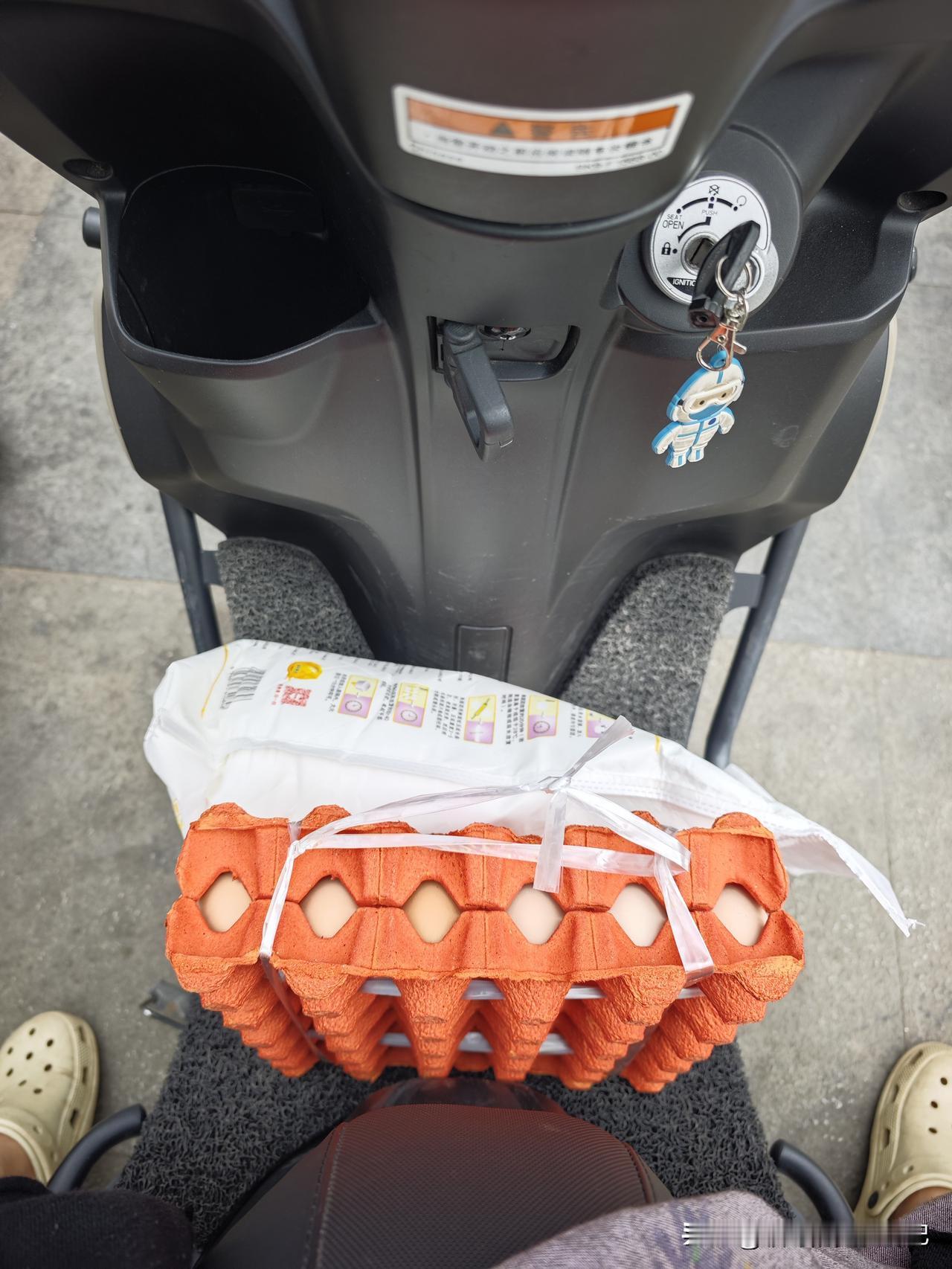 冬日生活打卡季买袋面粉，今天中午回去吃擀面条