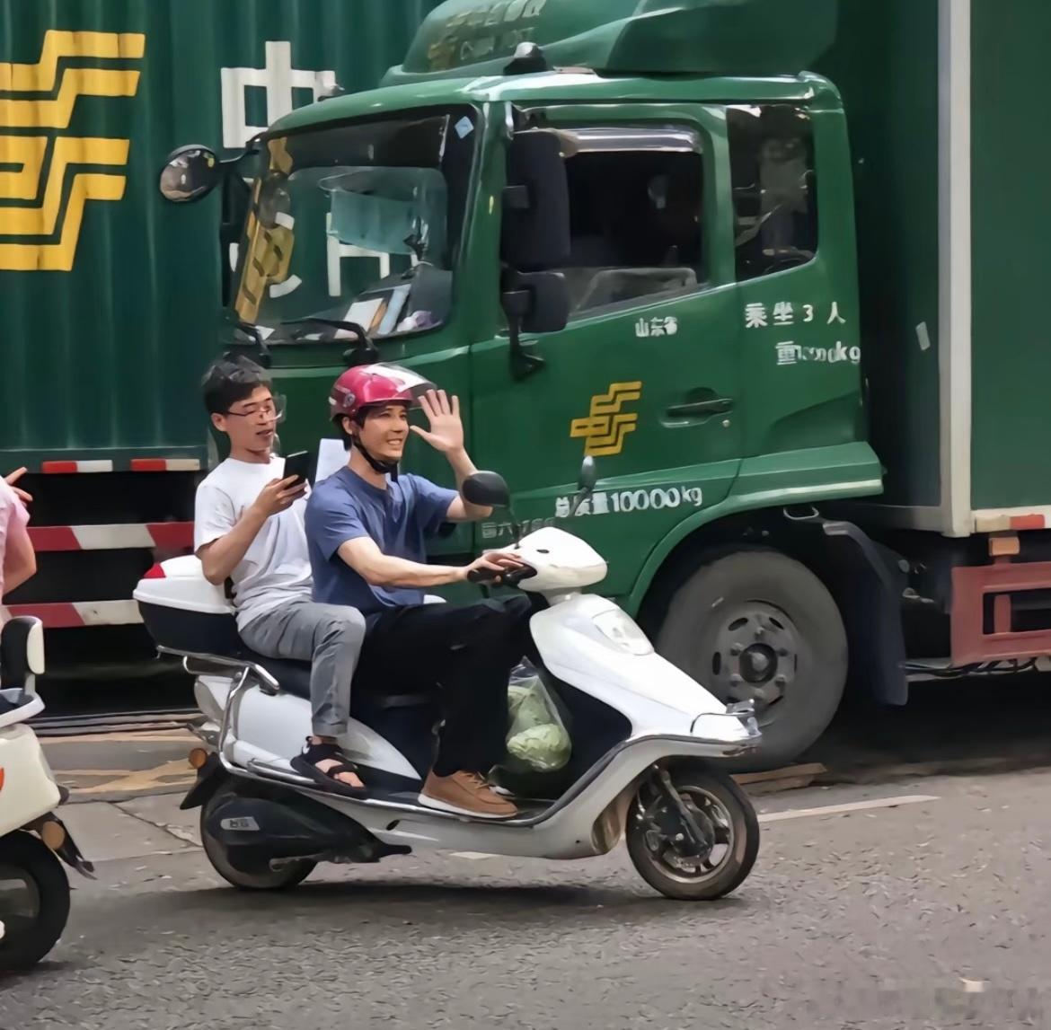 王安宇昧着良心说了一段高情商的话来了一趟广东，王安宇和老王哥这个名字更配了谁懂我