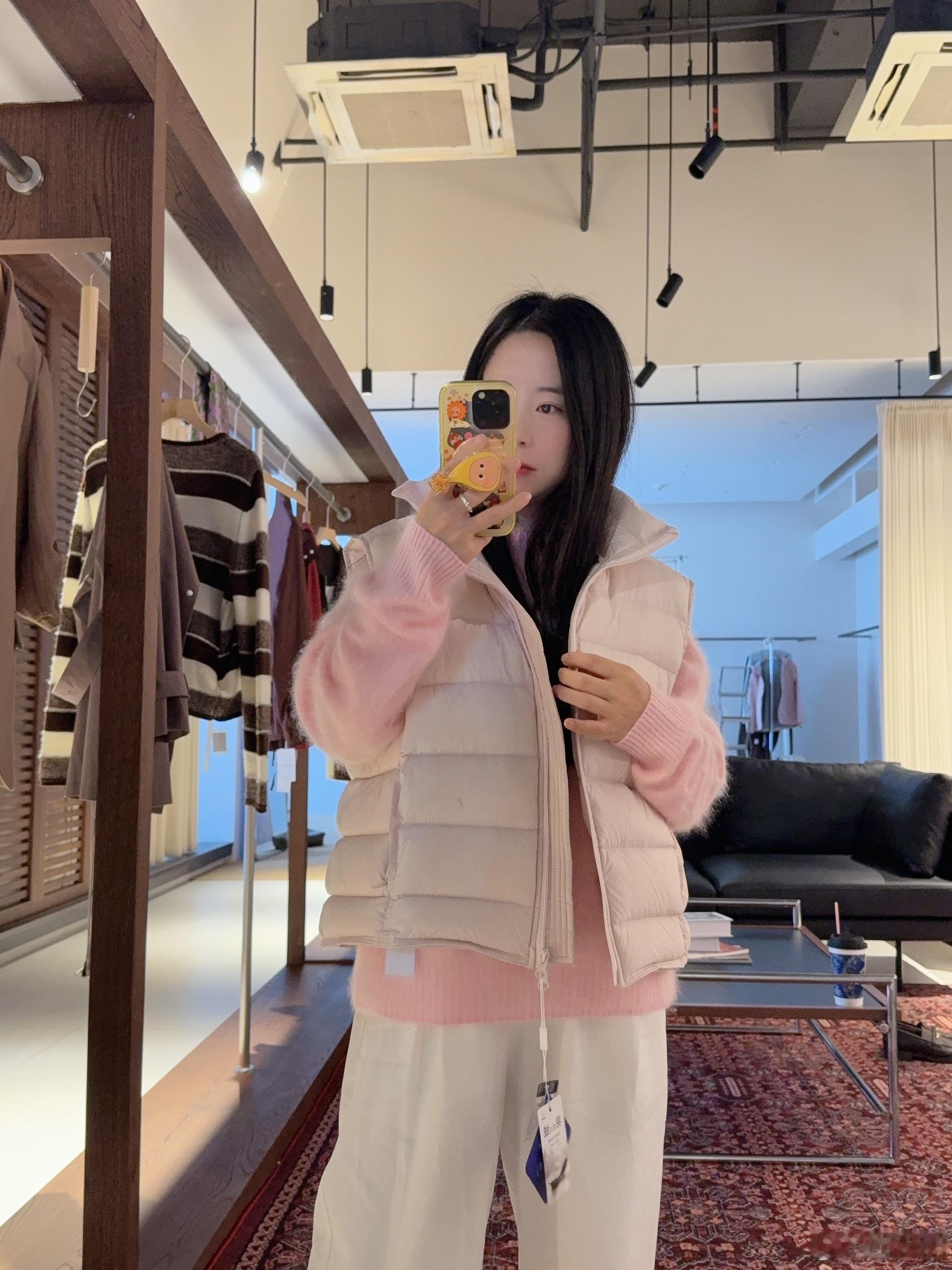 完蛋了完蛋了现在好爱这种粉粉嫩嫩的颜色啊 ​​​