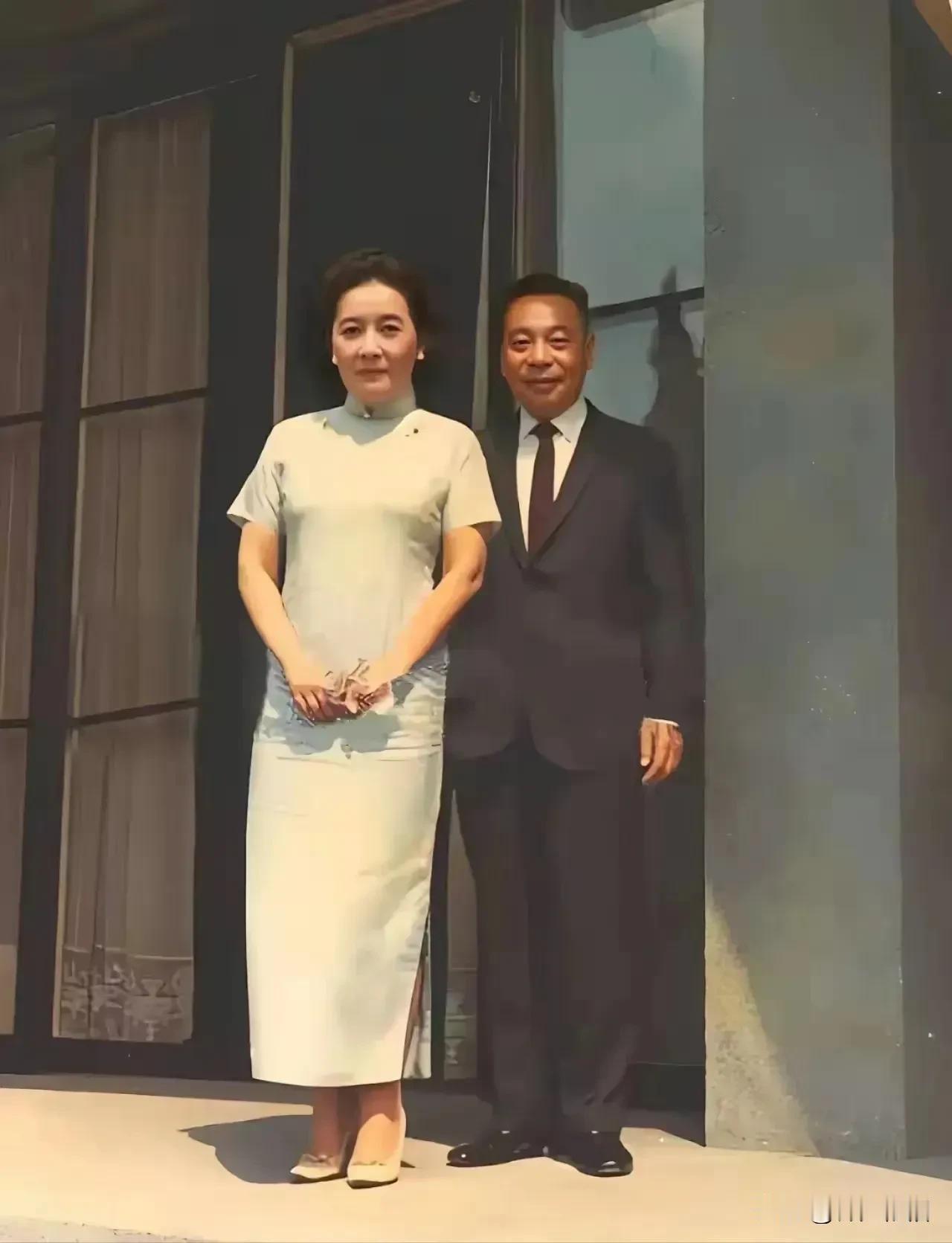 相差十三岁的继母与继子，是中国x都知道他（她）俩是谁？