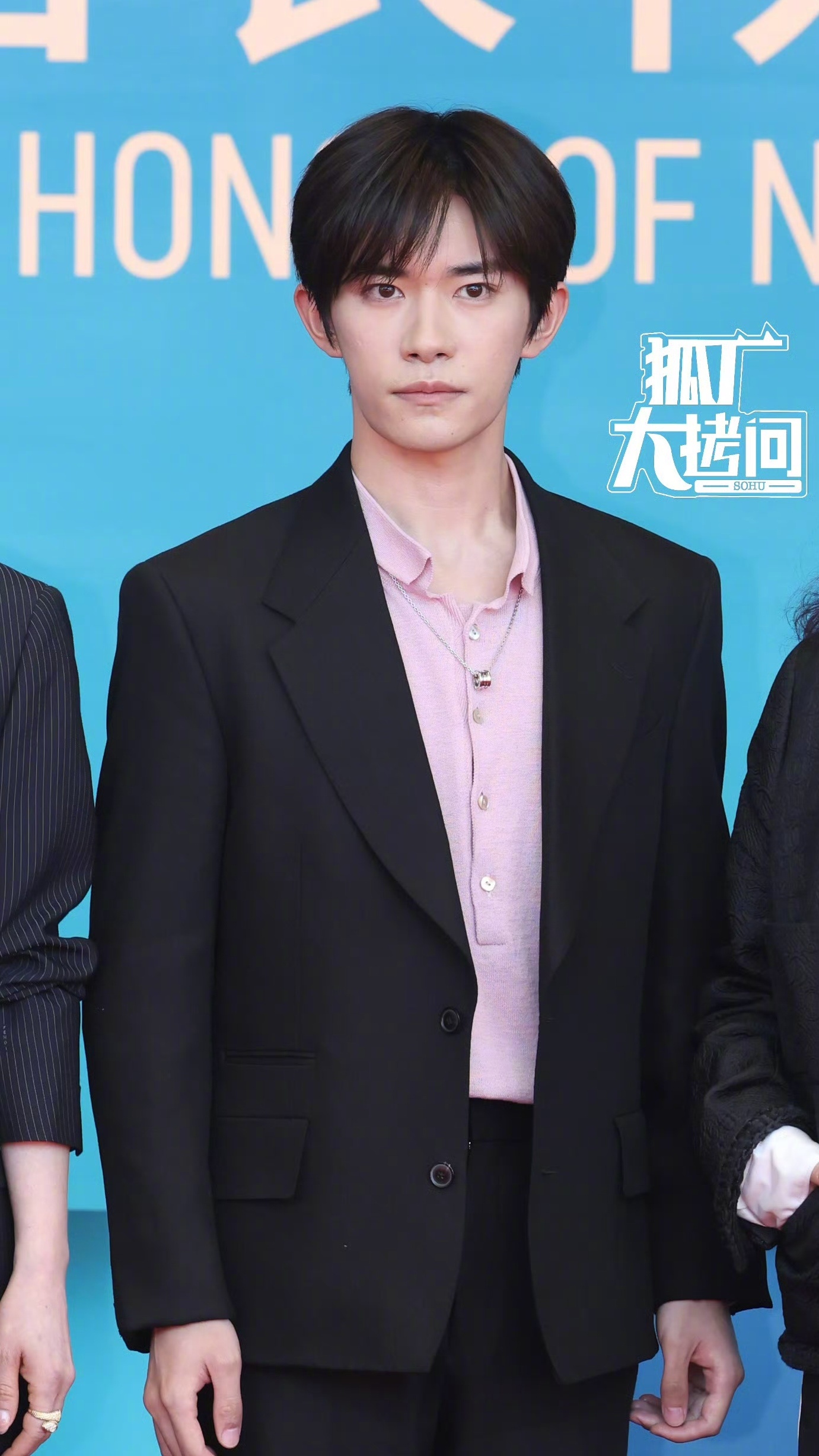 金鸡奖提名者红毯现场📸易烊千玺、刘昊然、黄晓明、大鹏、段奥娟，4位准影帝+1位