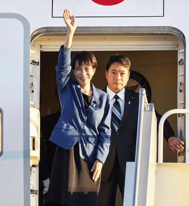 日本遭遇双杀！高市早苗又迎来噩耗。
 
11月22日，日本当地媒体在报道中称，不