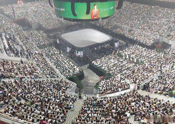 丁禹兮演唱会这么多人啊！ 🔥 