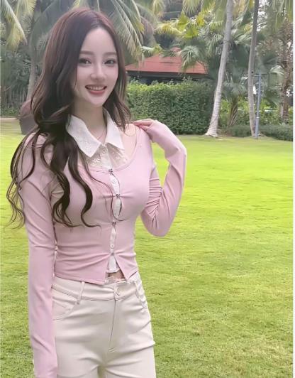 沉寂良久，李小璐终究还是未能完全避开舆论的漩涡。近期，一则关于她即将复出的综艺爆