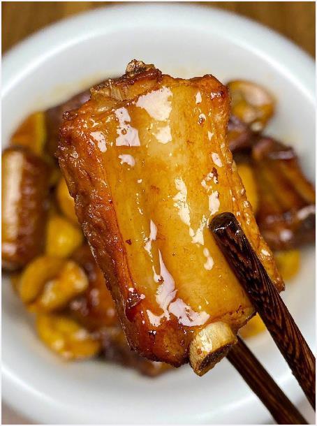 板栗红烧排骨巨巨巨好吃！！美味可口！巨下饭！我的宝藏食谱
