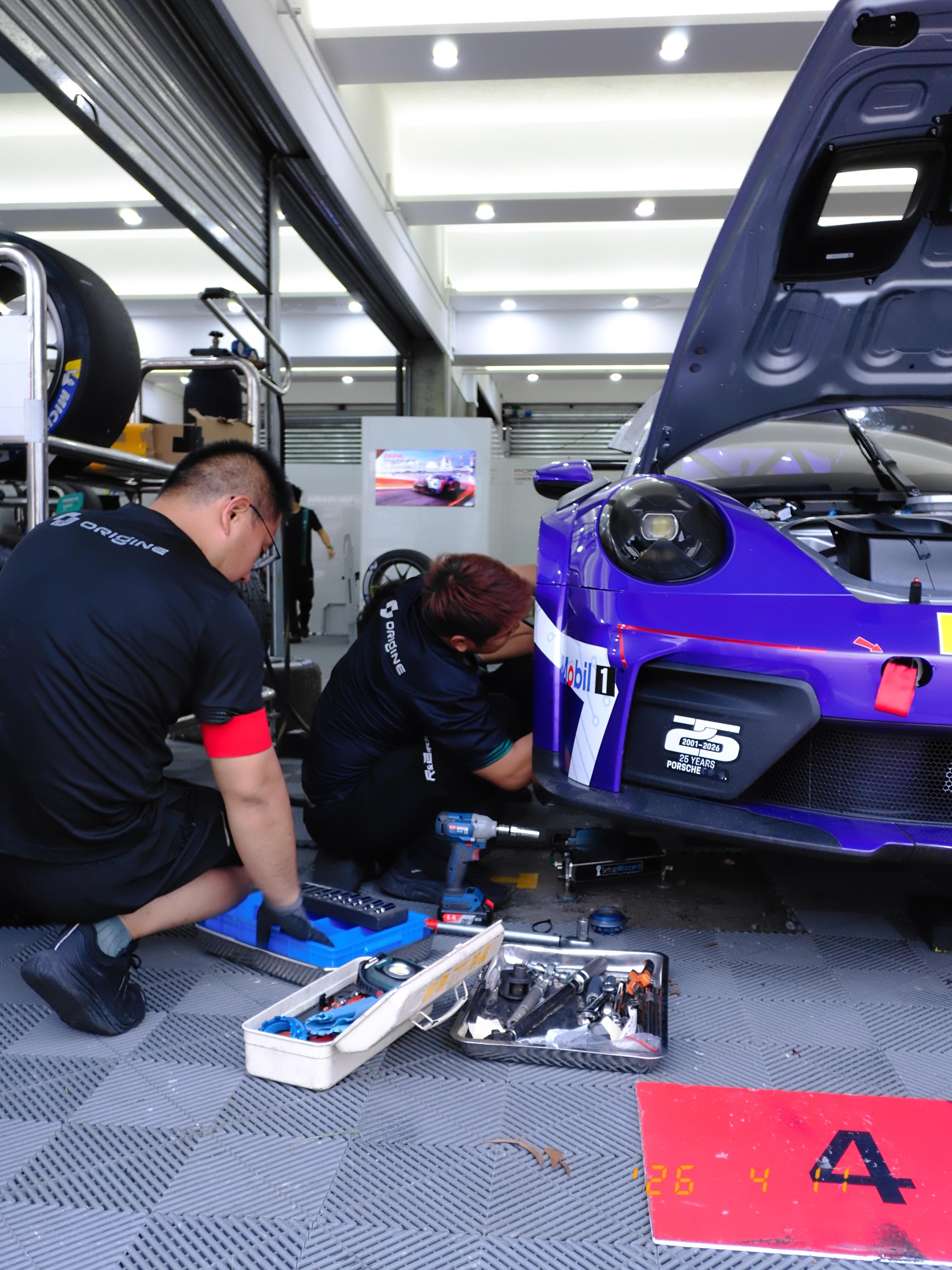 圈速背后全是一些无名之辈的努力亚洲保时捷卡雷拉杯保时捷赛车运动75周年