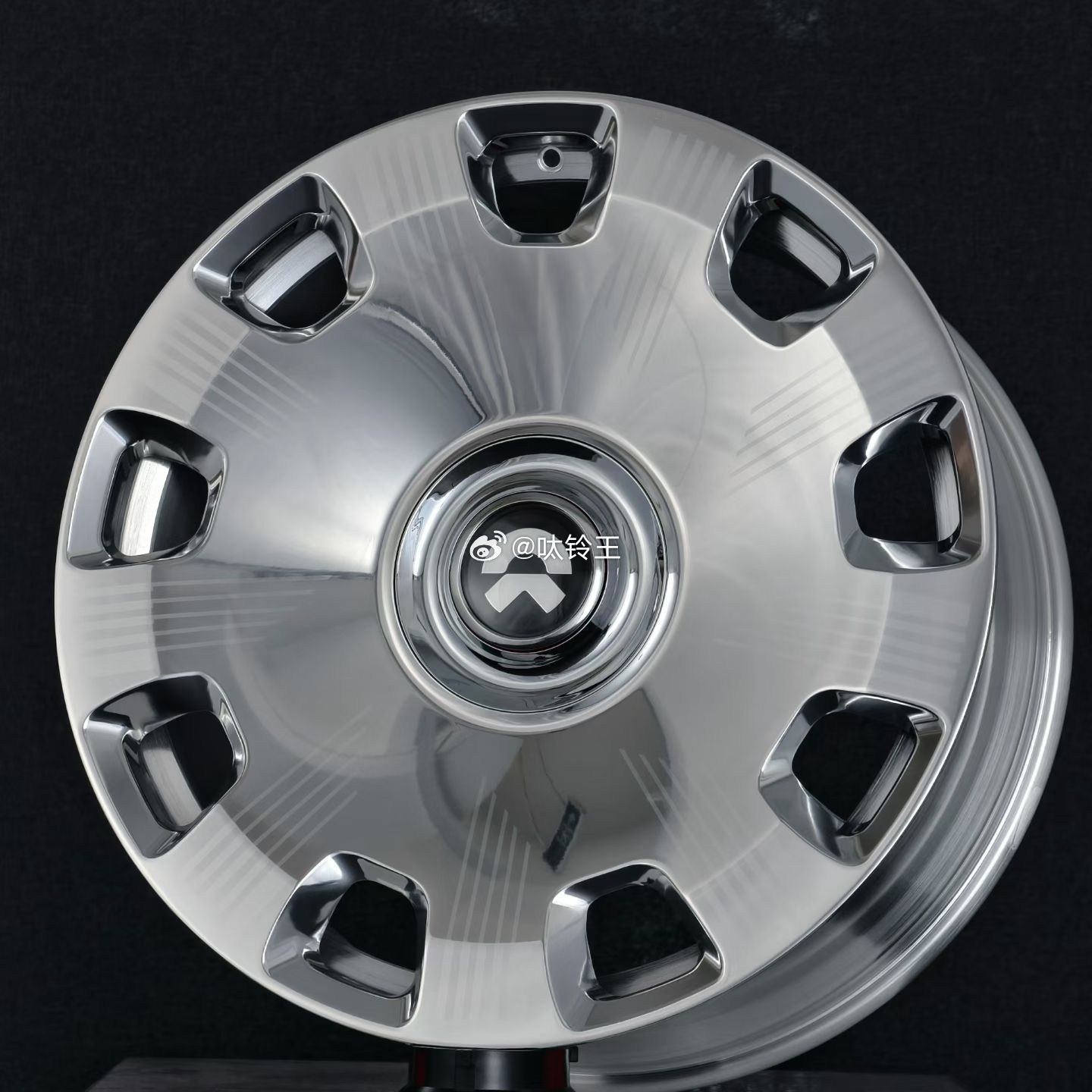 蔚来ET9地平线特别版-23寸镭射饼 TLFW 𝐅𝐎𝐑𝐆𝐄𝐃 个性化