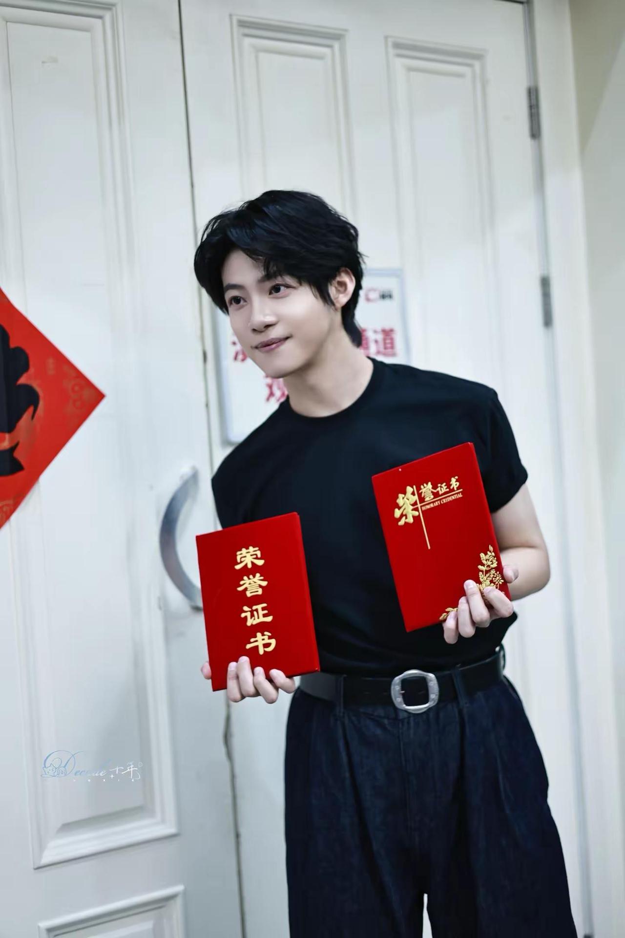 ㊗️这位男大……………的老师前天节日快乐。打工皇帝来了王帅托马斯 开心麻花