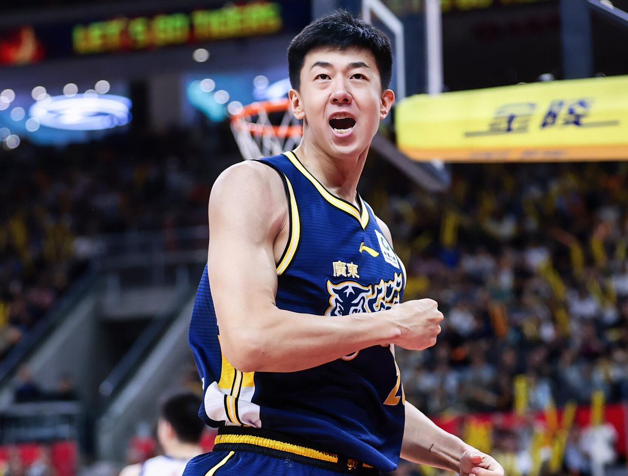 百分百命中率太无解！怒赞王少杰，成广东东阳光赢球奇兵！

CBA季后赛12进8的