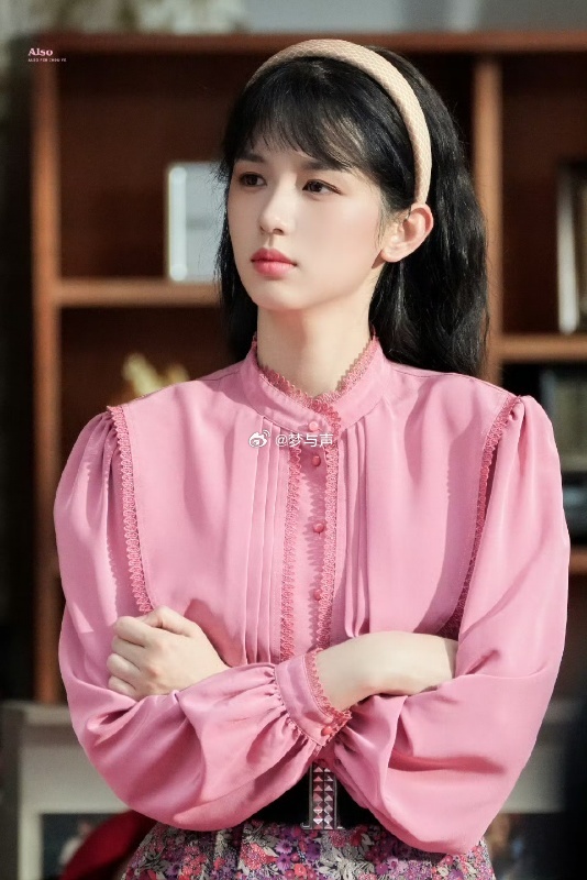 周也好看的人什么刘海都能驾驭周也好看的人什么刘海都好看什么叫真正的颜值抗打？就是