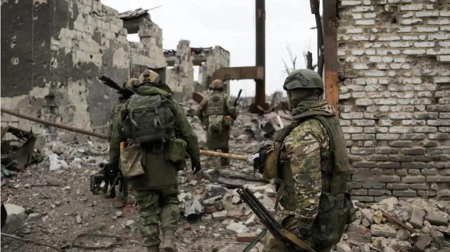 德国《图片报》记者、著名亲乌认识朱利安·罗普克不仅证实扎波罗热州的古利艾波列已被