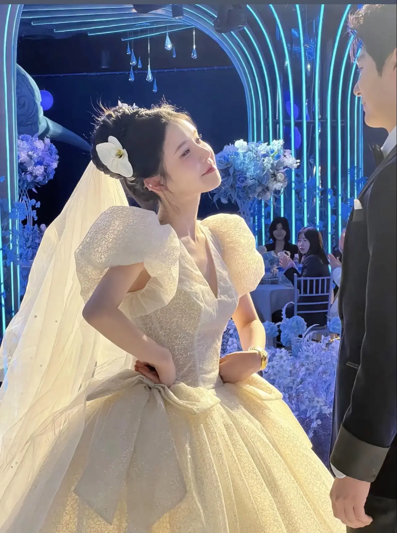 像我这种一哄就好的 和你拉下面子来哄的人 咋俩活该天生一对