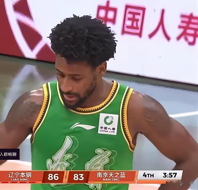 辽宁队裁掉布罗金顿还是难以想象的
据多位媒体人爆料：辽宁队已决定不裁掉威尔斯，转