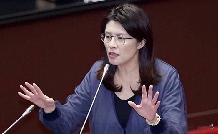 国台办不回应郑丽文：绝非冷处理，是挂断“诈骗电话”

台湾省郑丽文 郑丽文胜选后