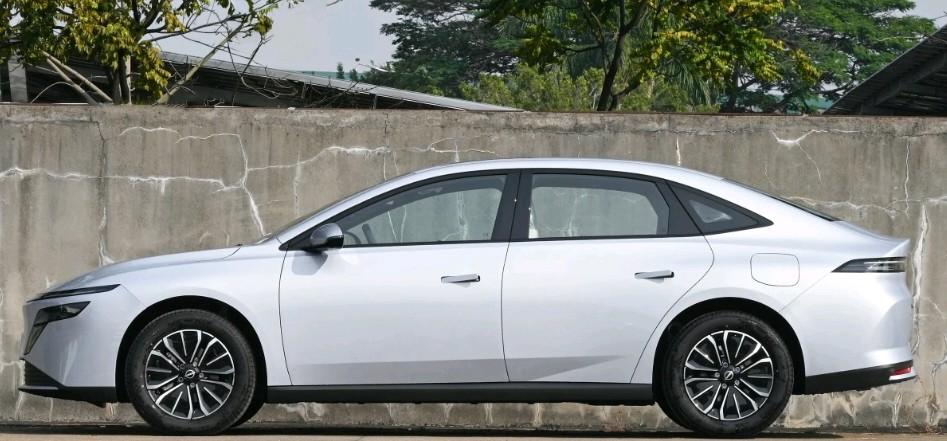 日产N6 Pro +上市，6.8秒破百，售价11万多宝子们，日产N6 180 P