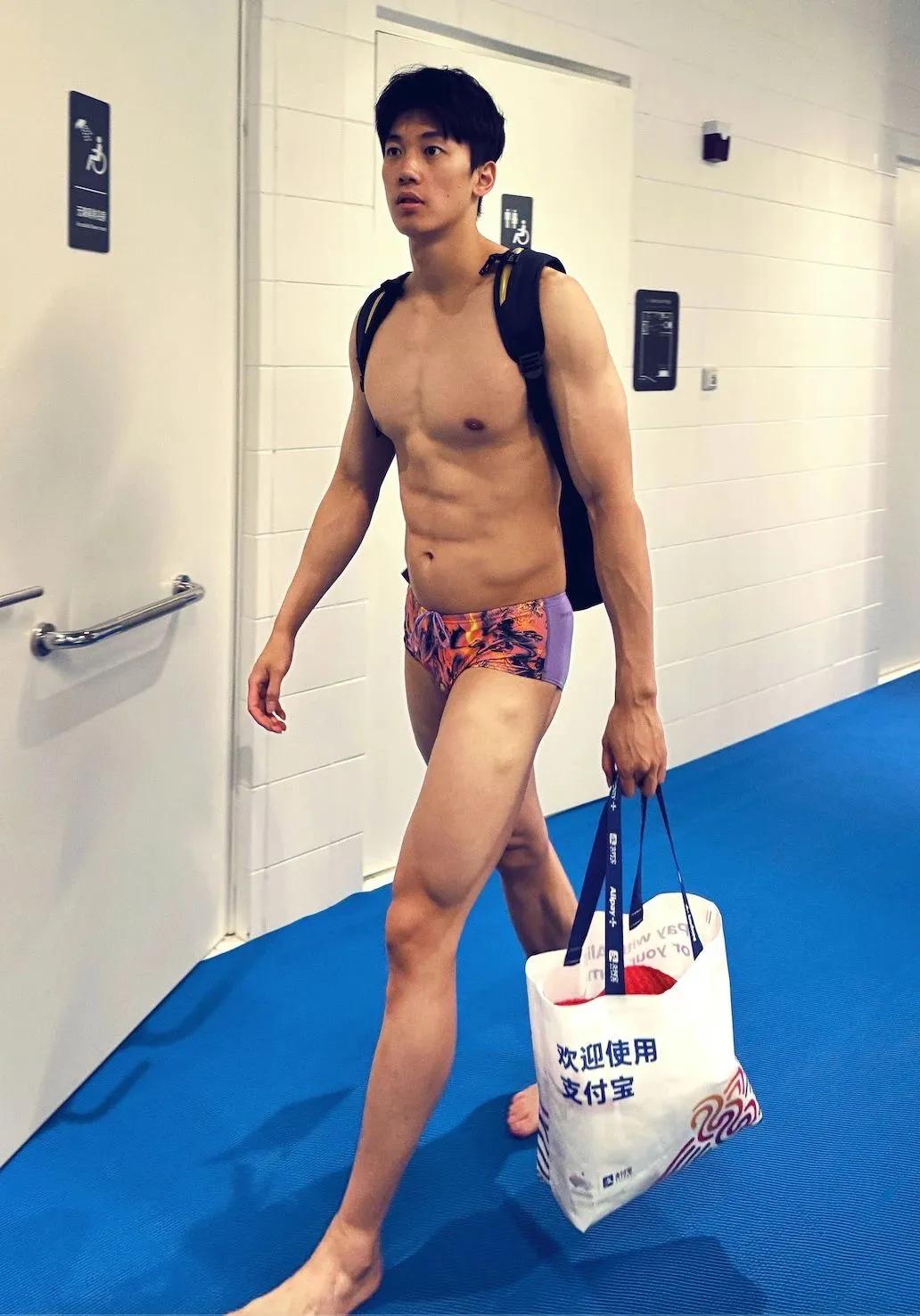 汪顺真的太帅了，满分男人。💯