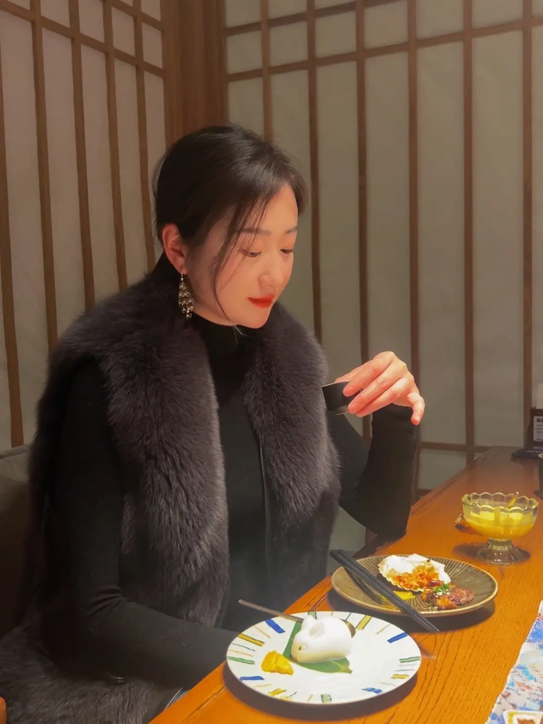用真心待任何人  但不执着于任何人 坦然接受生命中的一切馈赠🌻
