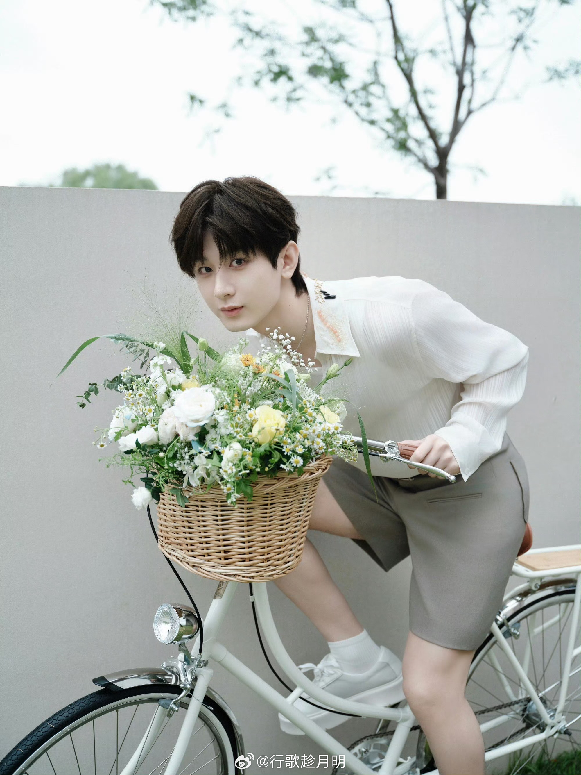成毅狩谎cy成毅林彦廷成毅是藏不住的宝藏！细节里满是教养，演戏时眼里有光，这样真