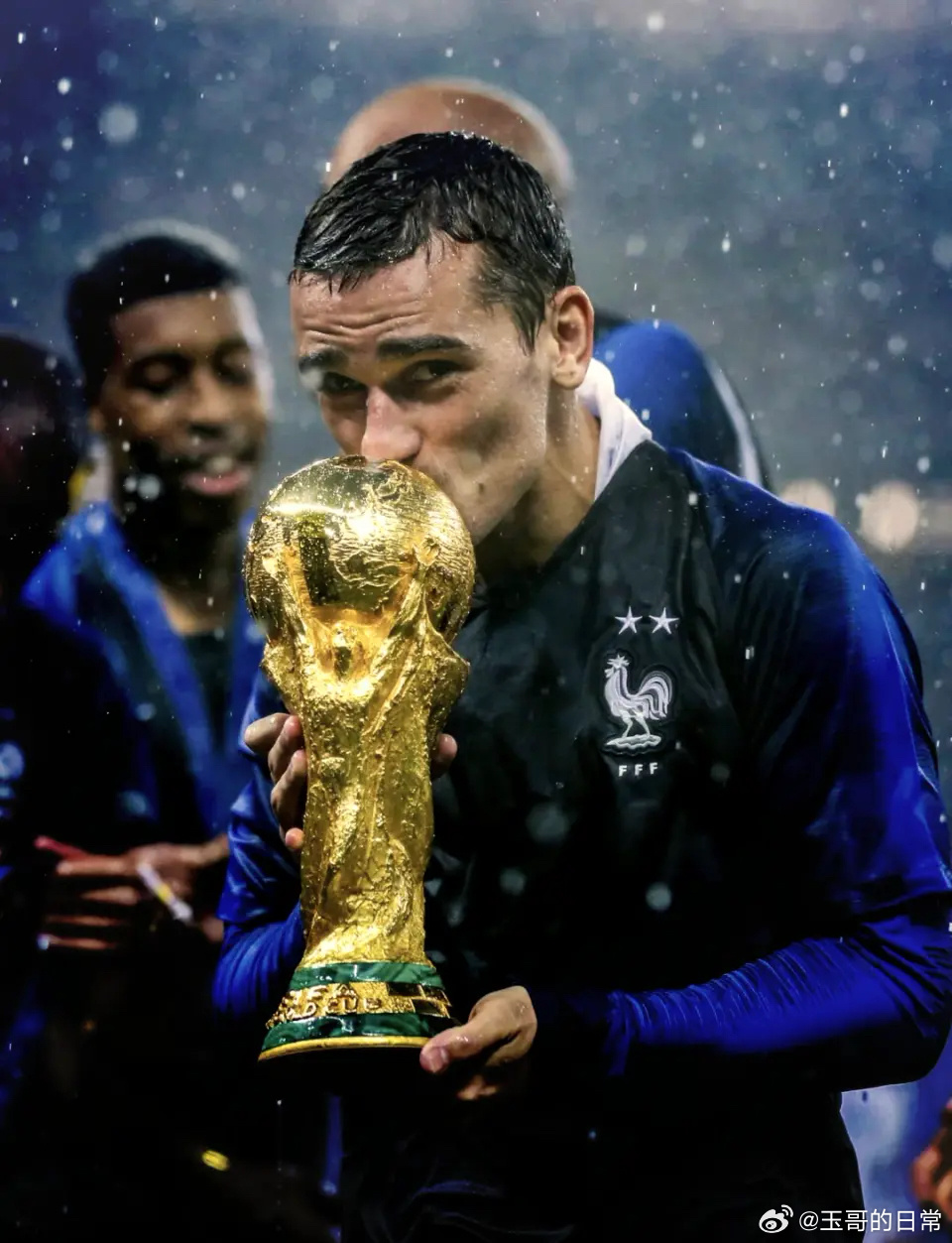 格列兹曼结束10年马竞生涯  马德里竞技通过官方网站宣布已经与奥兰多城达成格列兹