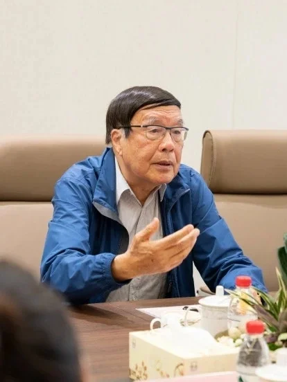 83岁的上海最牛校长，为何密集现身？