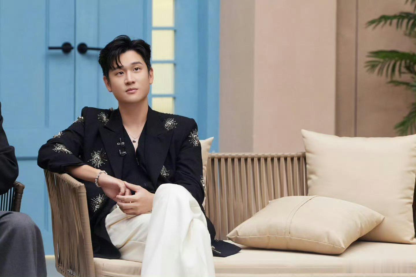 何老师5G冲浪实锤！居然连马来西亚公主是周兴哲粉丝都知道～《声生不息》现场一秒爆