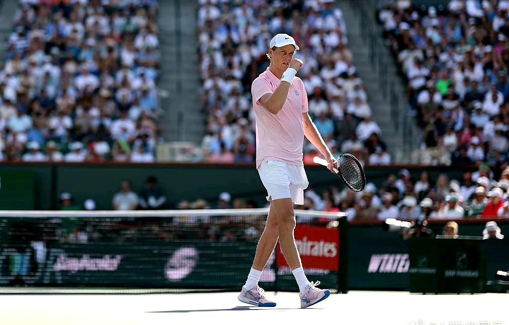 天天笑人家紫薇软蛋，实际上人家大赛都能稳定进深轮次。他只是辛卡的男仆。唯一悬念：