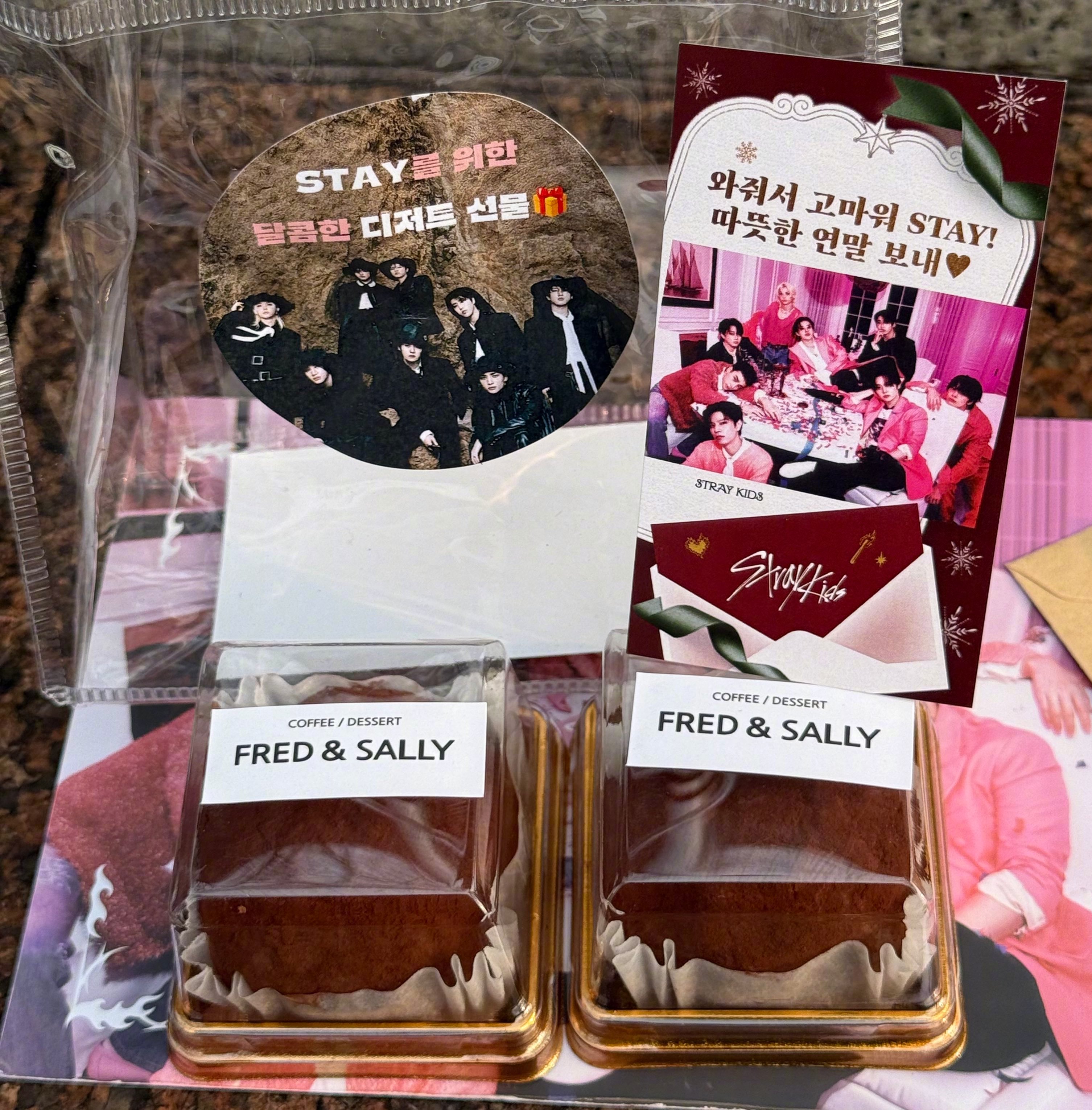 【Theqoo】来自stray kids的暖心逆应援，加班餐+外卖韩币3w元代金